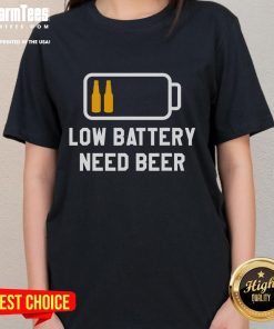 Funny low battery T-shirt for beer brewing enthusiasts, featuring a humorous design perfect for brewer ladies.