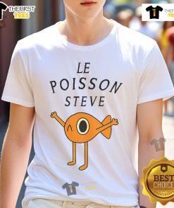 Funny orange fish graphic on 'Steve Le Poisson' T-shirt, perfect for ocean lovers and quirky fashion enthusiasts.