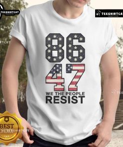 Alt Text: Vintage 'Hot 86 47 Resist Anti Trump Impeach 47' USA flag T-shirt showcasing bold political statement and unique design.