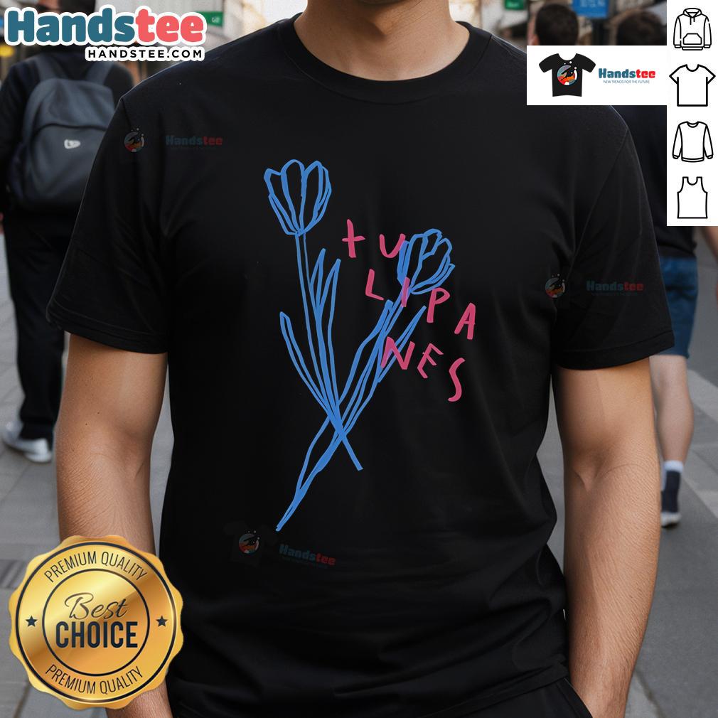 Nice Chiara Oliver Concepto Tulipanes T Shirt Alt Text: Nice Chiara Oliver Concepto Tulipanes T-Shirt featuring vibrant tulip design on a stylish, comfortable fabric.