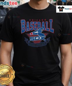 Nice Chicago White Sox starter t-shirt inspired by the '80s, featuring bold graphics and a classic design.