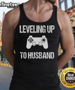 Engagement tank top for video game lovers featuring a fun design for grooms, perfect for gaming-themed weddings.