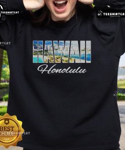 Cozy Hawaiian Island sweatshirt featuring a stunning Honolulu beach scene, perfect for beach lovers and tropical vibes.