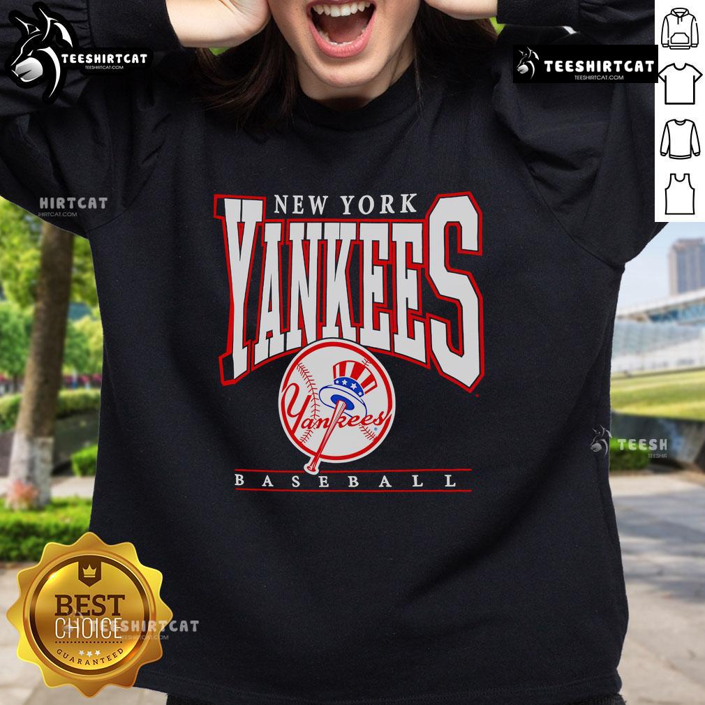 Nice New York Yankees Baseball Logo Graphic 2025 Sweatshirt 2025 New York Yankees baseball logo graphic on a stylish sweatshirt, perfect for fans and casual wear.