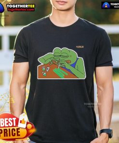 Official Litas.Io Pepe Addict T-Shirt featuring vibrant Pepe the Frog design, perfect for meme lovers and casual wear.