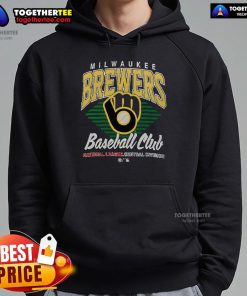 Official Milwaukee Brewers hoodie featuring team logo, perfect for fans of the National League Central Division.