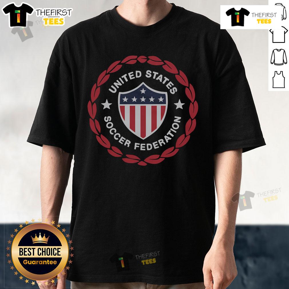 Official Us Soccer Federation 1986 Crest T Shirt Alt Text: Official US Soccer Federation 1986 Crest T-Shirt featuring vintage logo design in red, white, and blue colors.