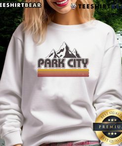 Alt Text: Premium Etro Vintage Park City Utah Mountain Logo Sweatshirt featuring a stylish design perfect for outdoor enthusiasts.