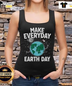 Alt Text: Pretty cute Make Everyday Earth Day tank top featuring a vibrant design, perfect for eco-conscious fashion lovers.