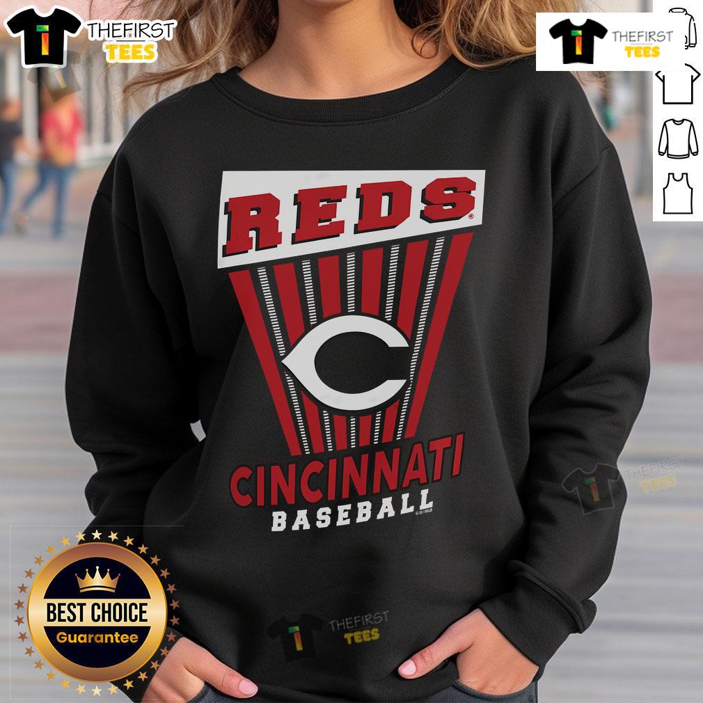 Top Cincinnati Reds Baseball Starter Sweatshirt Alt Text: Top Cincinnati Reds baseball starter sweatshirt in red, featuring team logo and stylish design for fans.