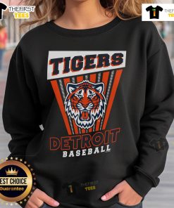 Top Detroit Tigers baseball starter sweatshirt featuring logo and vibrant colors, perfect for fans and casual wear.