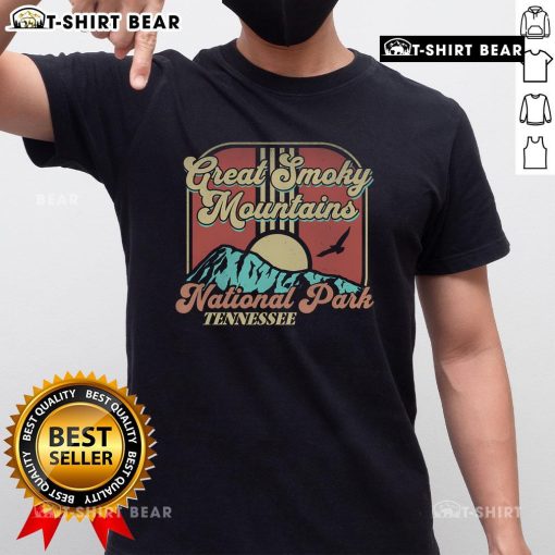 Retro T-shirt featuring Great Smoky Mountains National Park Tennessee design, perfect for nature lovers and outdoor enthusiasts.