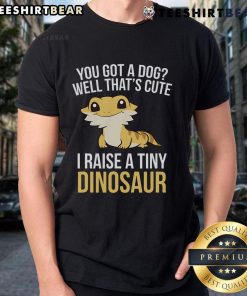 Top Lizard and Gecko Bearded Dragon Pet T-Shirt featuring a cute design of a tiny dinosaur for reptile lovers.