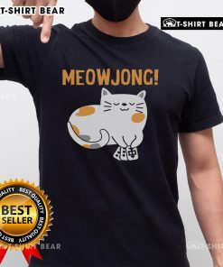 Top Mahjong Cat Player T-Shirt featuring a fun Mah Jongg design, perfect for board game lovers and solitaire enthusiasts.