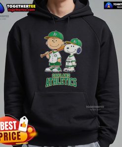 Top Oakland Athletics Charlie Brown and Snoopy baseball cartoon fan hoodie, perfect for sports lovers and cartoon enthusiasts.