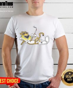 Awesome Cool Cheetah Cig T-Shirt featuring a stylish cheetah graphic, perfect for casual fashion lovers.
