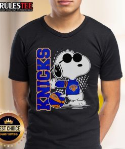 Alt Text: Awesome Peanuts Snoopy New York Knicks Basketball 2025 T-Shirt featuring Snoopy in Knicks gear, perfect for fans.