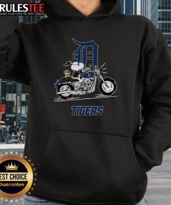 Alt Text: Awesome Snoopy and Woodstock driving motorbike on Detroit Tigers hoodie design, perfect for fans and cozy wear.