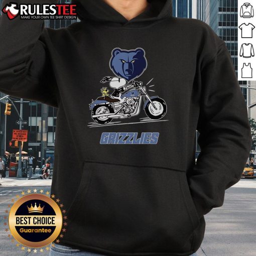 Awesome Snoopy and Woodstock driving a motorbike on Memphis Grizzlies hoodie, showcasing fun cartoon design.