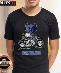 Alt Text: Awesome Snoopy and Woodstock driving a motorbike on Memphis Grizzlies T-shirt, perfect for fans and collectors.