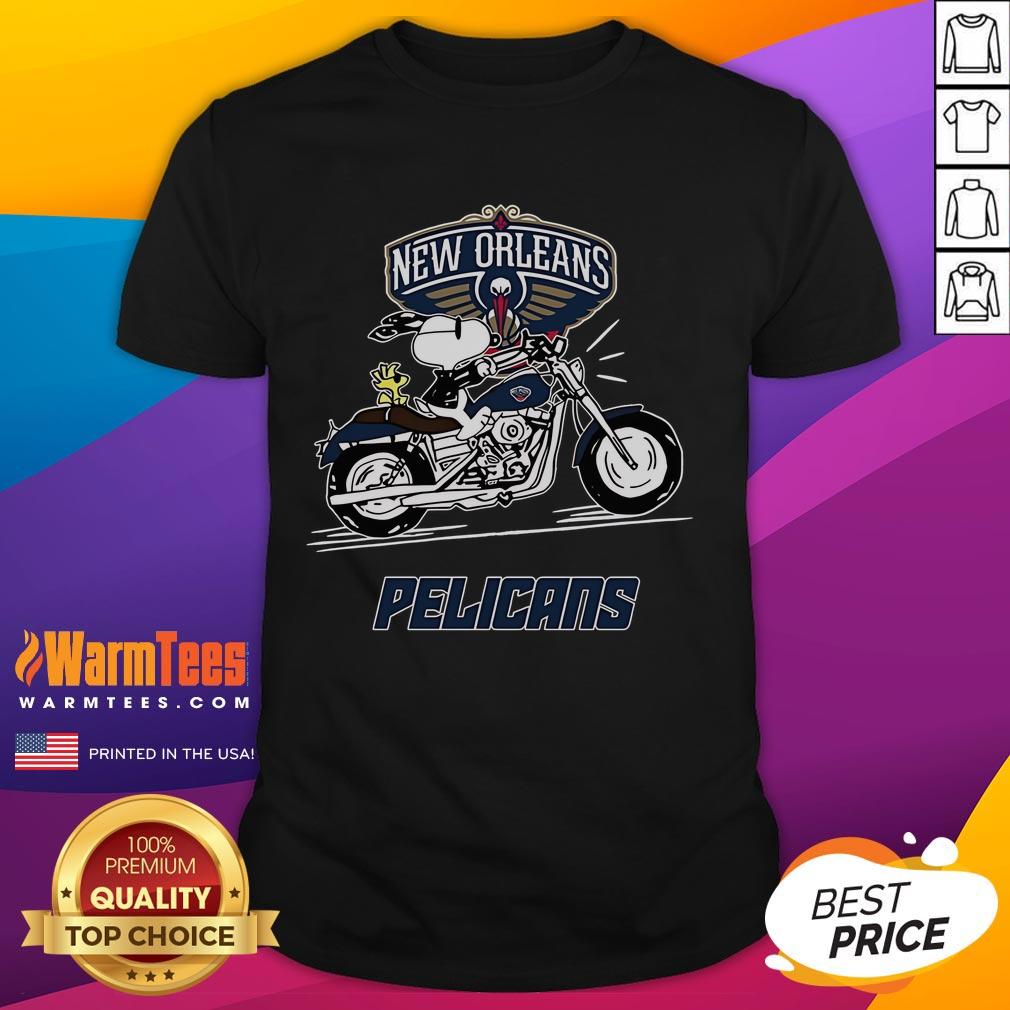 Awesome Snoopy And Woodstock Driving Motorbike New Orleans Pelicans T Shirt Awesome Snoopy and Woodstock driving a motorbike on a New Orleans Pelicans T-Shirt design, perfect for fans.