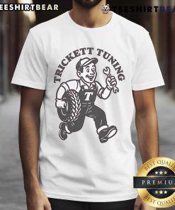 Awesome Trickett England Tuning T-Shirt featuring a stylish design perfect for car enthusiasts and casual wear.