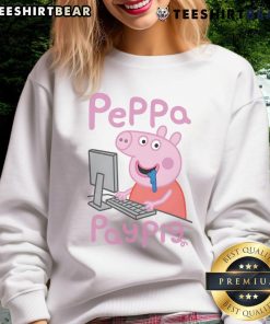 Cute cartoon pay pig sweatshirt featuring an adorable pig design, perfect for casual wear and animal lovers.