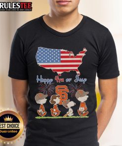 Alt Text: Cute San Francisco Giants Snoopy and Friends 4th of July T-Shirt featuring American flag design.