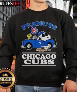 Alt Text: Cute Snoopy Peanuts X Chicago Cubs sweatshirt for fans, featuring vibrant graphics and cozy design for 2025.