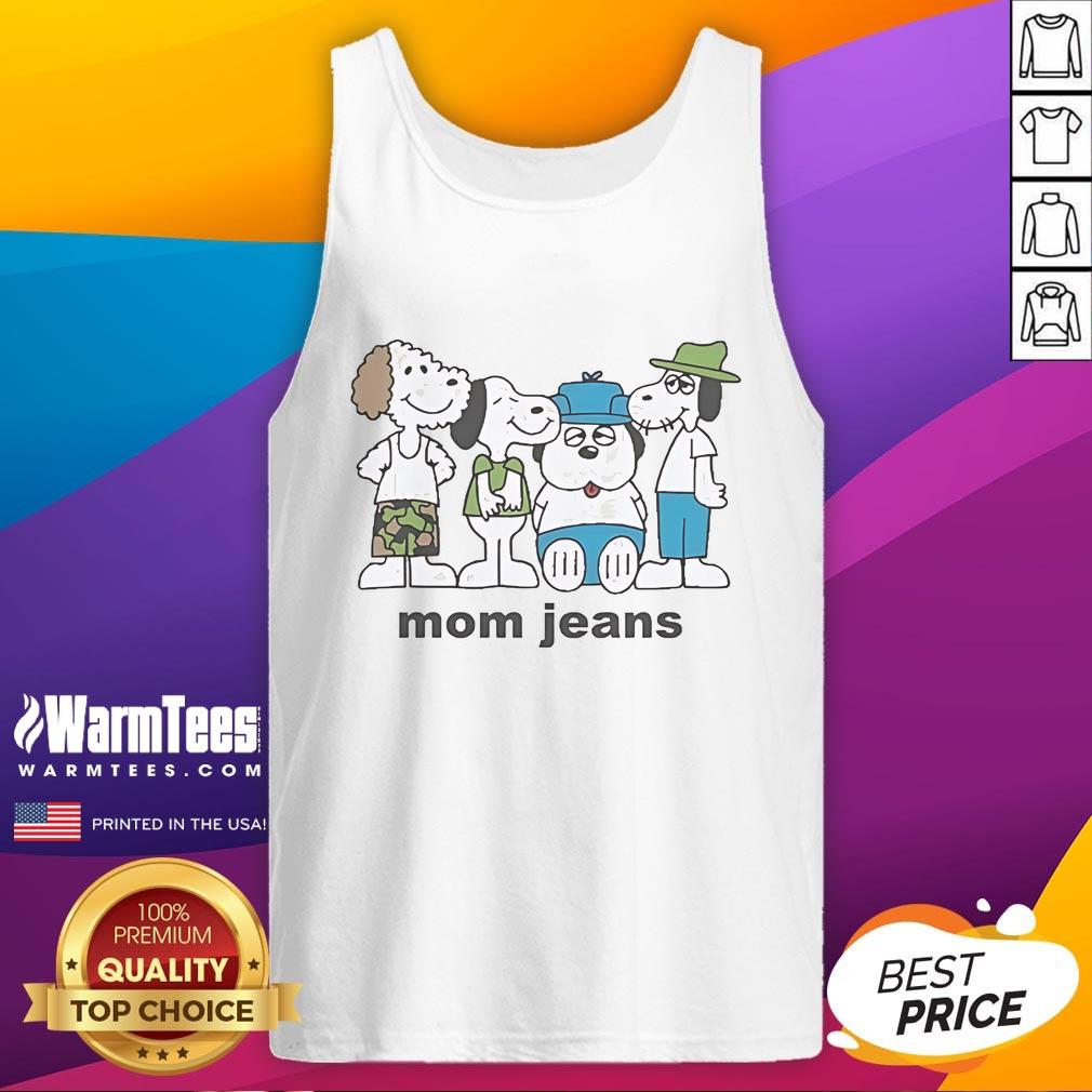Good Mom Jeans Snoopy And Friends The Peanuts Tank Top Good Mom Jeans Snoopy and Friends tank top featuring classic Peanuts characters in a stylish design.