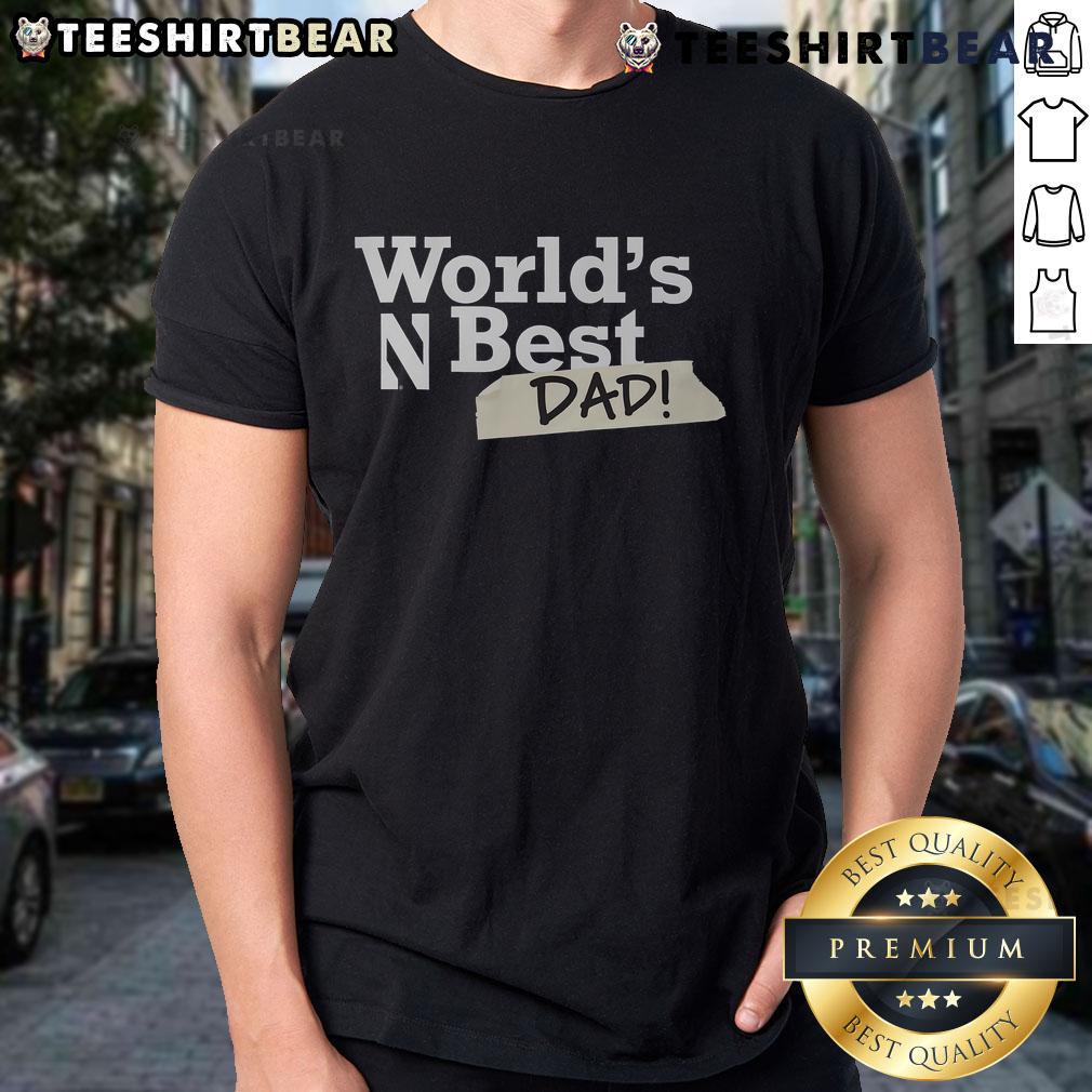 Good Northwestern Wildcats World'S Best Dad T Shirt Alt Text: Good Northwestern Wildcats World's Best Dad T-Shirt featuring a bold design ideal for proud Wildcats fathers.