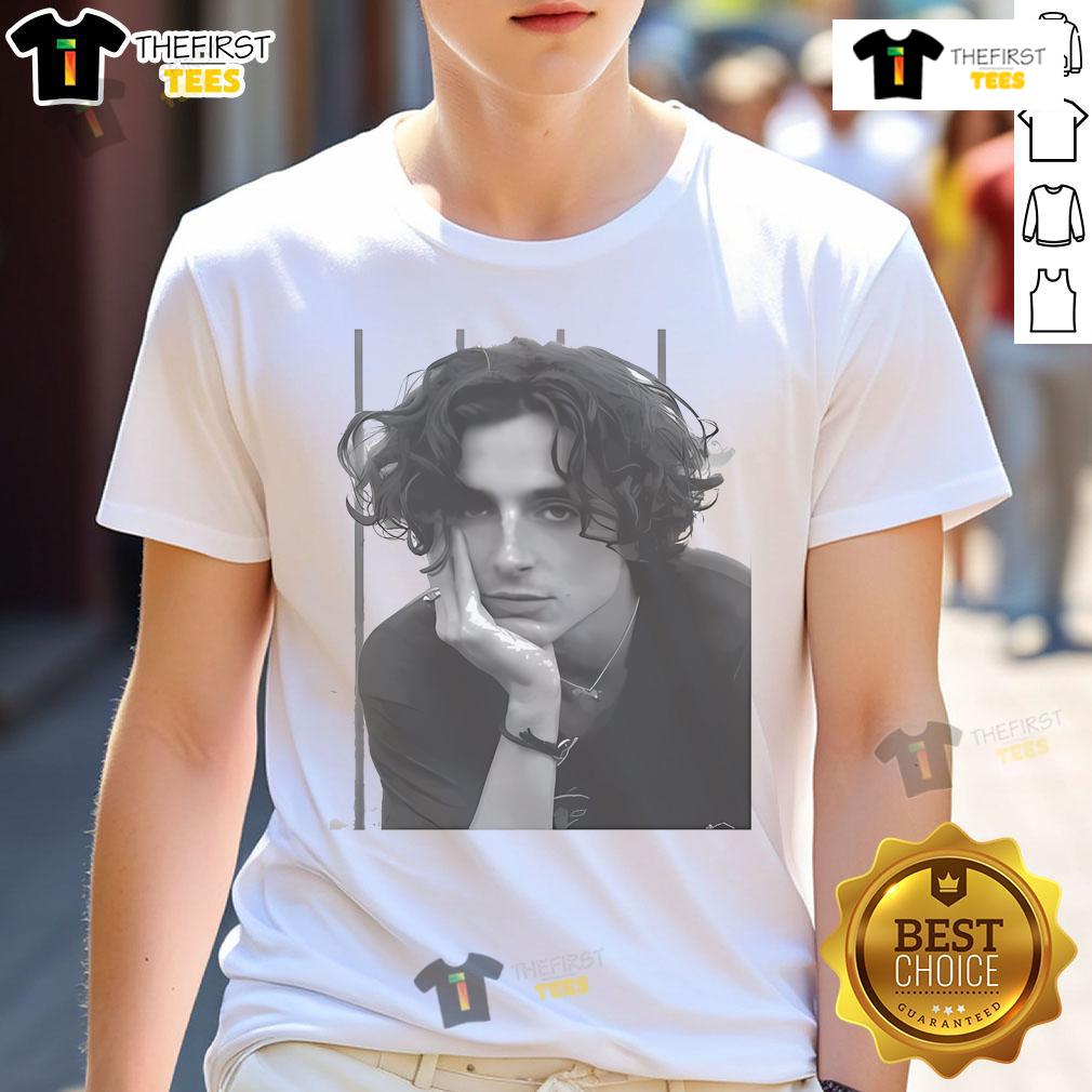 Hot Timothée Chalamet Portrait T Shirt Stylish portrait of Timothe Chalamet on a trendy t-shirt, perfect for fans of the actor and fashion enthusiasts.
