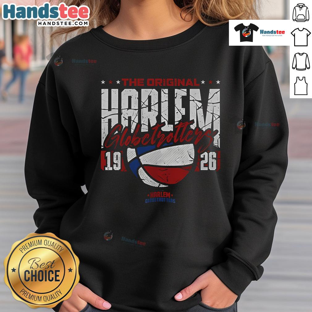 Nice Harlem Globetrotters Cracked Font 1926 Sweatshirt Alt Text: Nice Harlem Globetrotters Cracked Font 1926 Sweatshirt showcasing vintage style and basketball heritage.