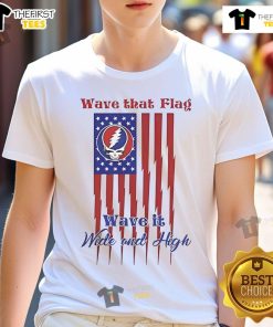 Official Grateful Dead Wave That Flag Wave It Wide And High Special T-Shirt