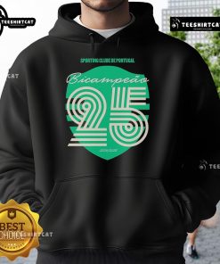 Alt Text: Official Sporting Clube De Portugal Bicampeo 2024-2025 hoodie featuring team logo and championship colors.