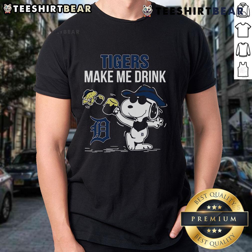 Premium Snoopy And Woodstock Detroit Tigers Make Me Drink T Shirt Alt Text: Premium Snoopy and Woodstock Detroit Tigers T-shirt featuring a fun 'Make Me Drink' graphic design.