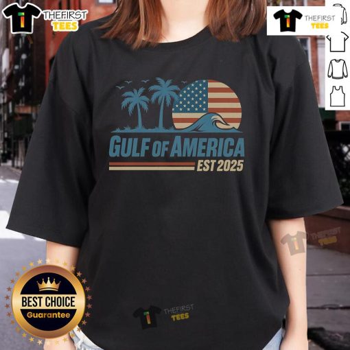 Retro vintage beach wave ladies tee featuring the Pretty Gulf of America design, perfect for summer fashion in 2025.