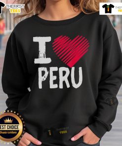 Pretty I Love Peru sweatshirt featuring a heart graphic, perfect for expressing your love for Peru's culture and beauty.