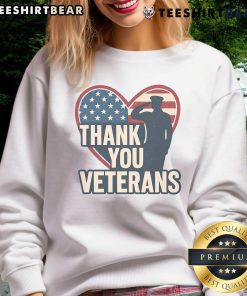Cozy 'Thank You Veterans' sweatshirt featuring a heart design, perfect for showing appreciation to American heroes.