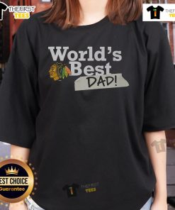 Top Chicago Blackhawks World's Best Dad Ladies Tee in vibrant colors, perfect for proud hockey moms and fans.