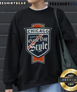 Top Chicago Pride Windy City Classic Beer Label Sweatshirt featuring vibrant design for LGBTQ+ celebration and style.