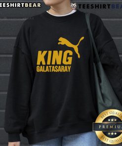 Top King Galatasaray sweatshirt featuring vibrant team colors and logo, perfect for fans and casual wear.