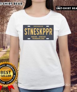 Top Michigan Stoneskipper Water Winter Wonderland license plate design on a ladies tee, perfect for winter enthusiasts.