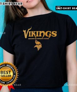 Top Minnesota Vikings Nike Sideline Performance Ladies Tee in purple, perfect for game day wear or casual outings.