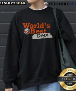Top New York Islanders World's Best Dad sweatshirt in navy, perfect gift for hockey-loving dads and fans.