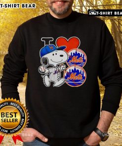 Alt Text: Top Snoopy I Love New York Mets sweatshirt featuring iconic cartoon design, perfect for baseball fans and collectors.