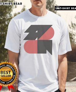 Top Spoon Geo T-Shirt featuring a modern geometric design, perfect for casual wear and stylish outfits.
