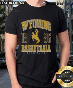 Top Wyoming Cowboys Basketball 1886 T-Shirt featuring the iconic logo and vintage design for fans and collectors.