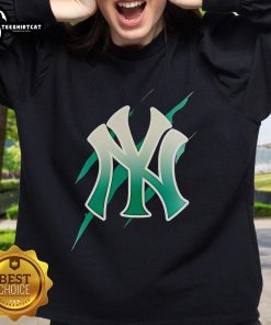 Nice Jurassic World Rebirth New York Yankees Logo Sweatshirt
