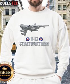 Awesome American Aircraft Heavy Bomber B-52 Air Force sweatshirt featuring a bold design and comfortable fit.